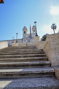 罗马意大利教堂的三位一体的山的楼梯 Trinit 在广场 di Spagna