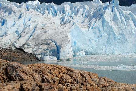 佩里托莫雷诺冰川在阿根廷巴塔哥尼亚