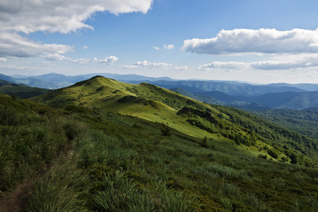 bieszczady 山全景