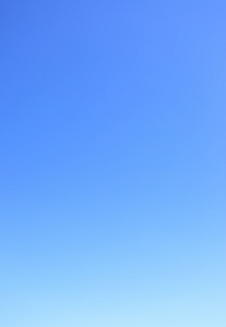 无云的蓝天图片