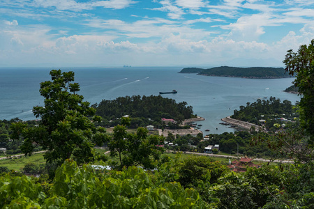 在越南的湛岛上的码头的看法。美丽的风景