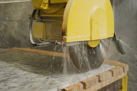 婺源理坑大理石切割照片