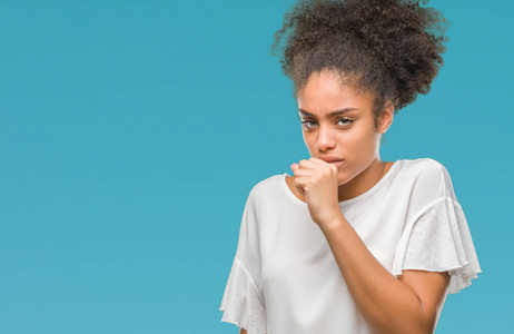 年轻的美国黑人妇女在隔绝的背景感觉不适和咳嗽作为症状为感冒或支气管炎。医疗保健理念