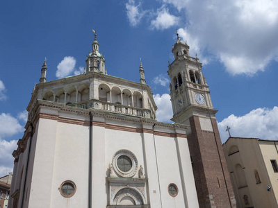 Busto Arsizio, 瓦雷泽, 伦巴第, 意大利 圣玛丽亚的历史教会在广场上