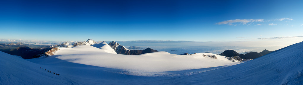 雪谷的大全景