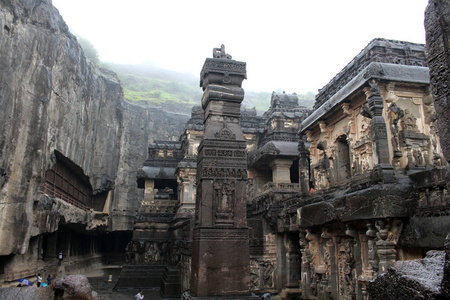 unbeliavable 的细节, Kailasa 寺的埃洛拉洞穴, 岩石切割整体寺。采取在印度, 2018年8月