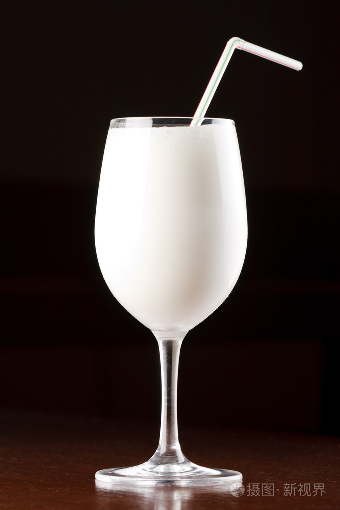 牛奶鸡尾酒