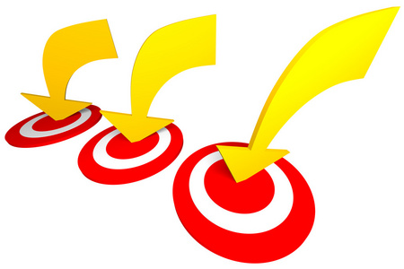 在山里的一条空荡荡的路上开车到2019年,2020年,2021年,留下古老的