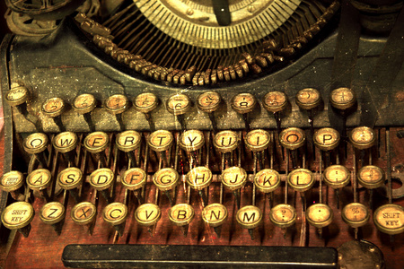 古代打字机键关闭了复古风格