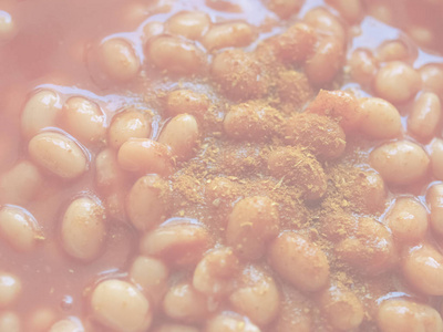 番茄酱中烘焙豆的细节精致柔和的褪色色调作为背景