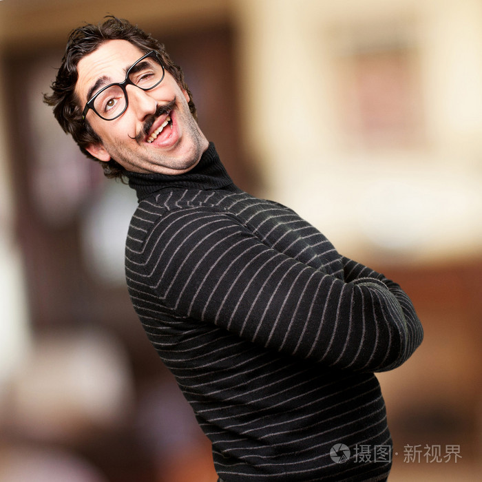 迂腐的人骄傲的姿态