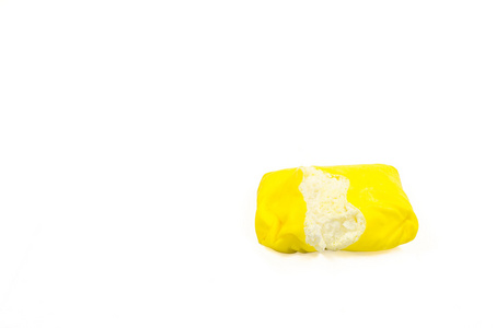 黄绉卷奶油夹心
