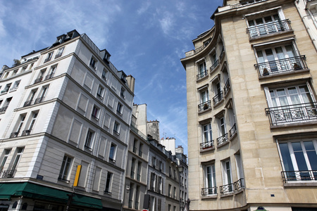 巴黎街上的建筑