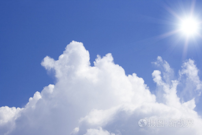 天空和明亮的太阳照片-正版商用图片0b7v80-摄图新视界