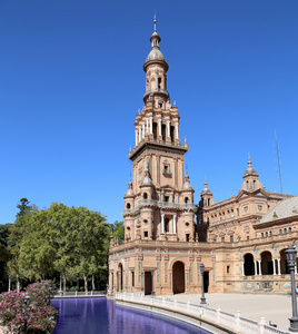 西班牙著名的广场 是 1929 年拉丁美洲展览场地在西班牙塞维利亚，安达卢西亚西班牙广场