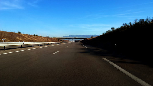 在法国公路