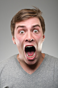 人大政协白种男人大嘴的尖叫纵向照片