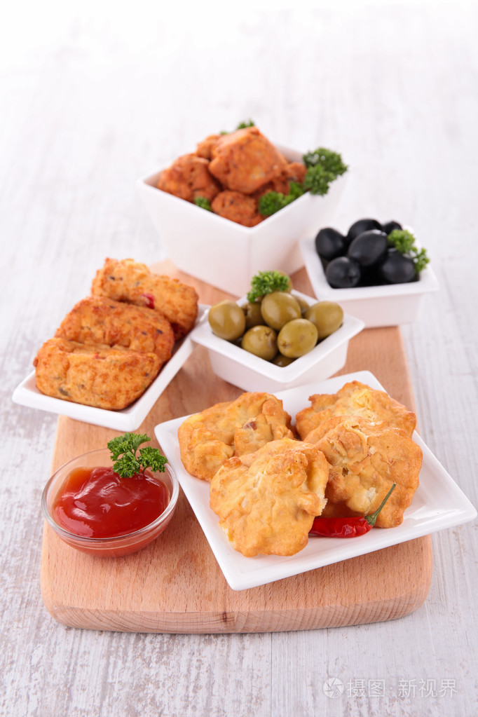 各种各样的开胃菜