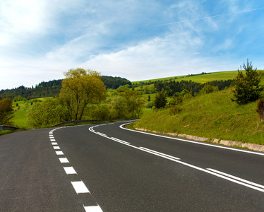 穿越山景区道路