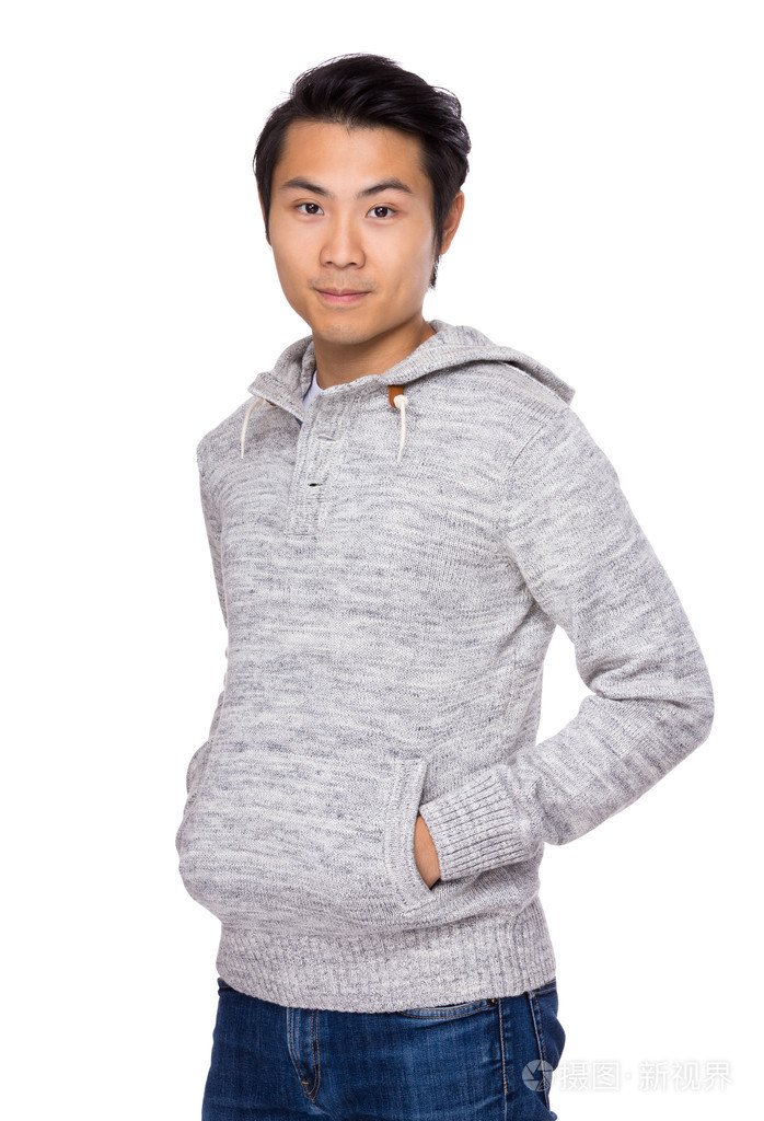 年轻英俊的男人