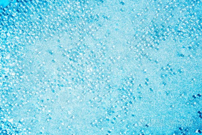 水晶玻璃珍珠上蓝色的小球纹理
