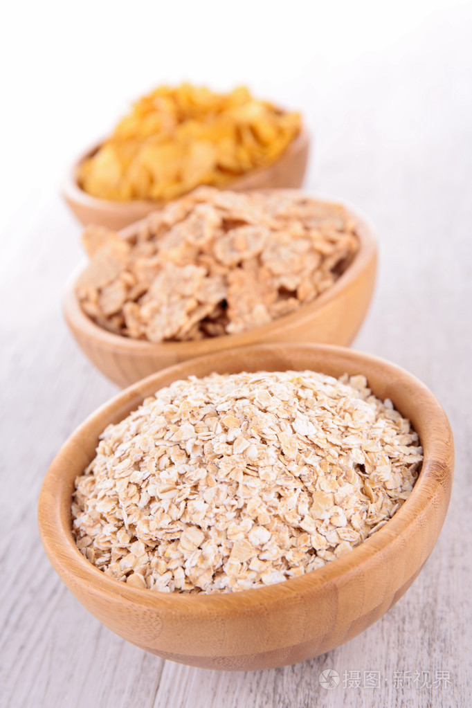 谷类食物的碗