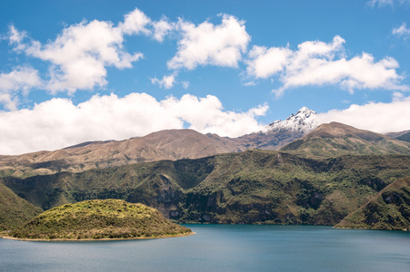 cuicocha 破火山口和在厄瓜多尔南美洲湖