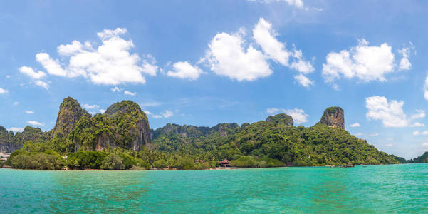 泰国甲米, 夏日的奥南海滩全景