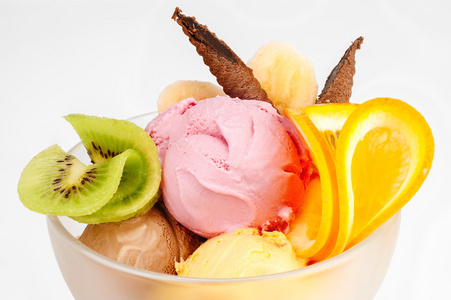 水果冰淇淋甜品