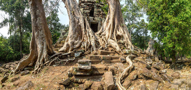 Palilay 寺遗址全景是柬埔寨暹粒复杂吴哥窟的高棉古庙, 在夏季的一天
