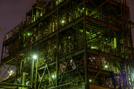 工厂的夜景