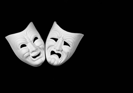 剧院面具 expresing 悲剧和喜剧, 白色面具在黑背景与自由空间为文本