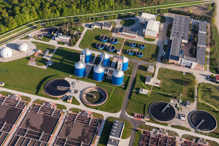 污水处理厂的鸟瞰图