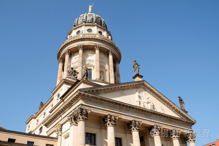 法国在御林广场方形圆顶体育场