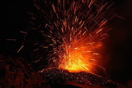 火山喷发的火山埃特纳火山图片