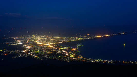 穆苏市夜景