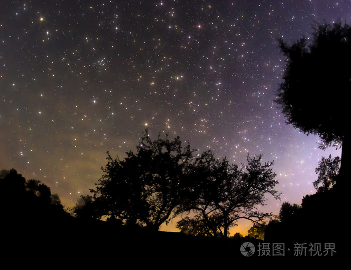 繁星点点的天空