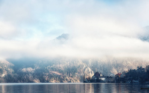 奥地利, 上部奥地利, Traunkirchen 村庄和 Traunstein 山的看法与湖 Traunsee