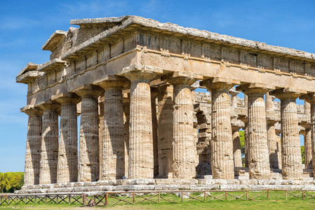 雅典娜寺 也称切雷雷寺, 古希腊寺庙在 Poseidonia Paestum 的多立克秩序, 坎帕尼亚, 意大利