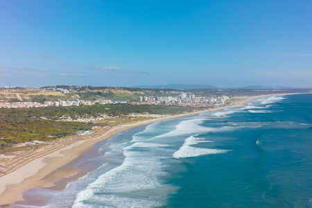 哥斯达黎加里斯本的 3 海岸海滩在葡萄牙里斯本的鸟瞰图