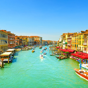 威尼斯大运河或查看从里亚托桥的大运河。Ita