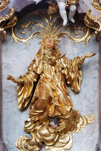 德国巴伐利亚米尔滕贝格的阿莫巴赫本笃会修道院教堂的圣人雕像
