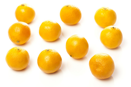 成熟和新鲜柑橙图片