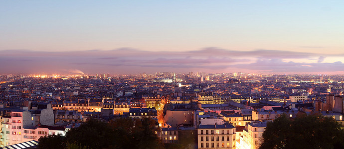 由夜巴黎的全景视图图片