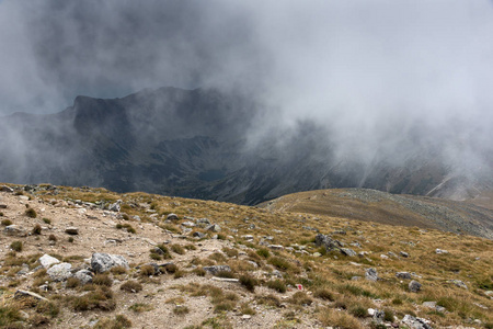 令人惊叹的全景从高穆萨拉峰, 里拉山, 保加利亚