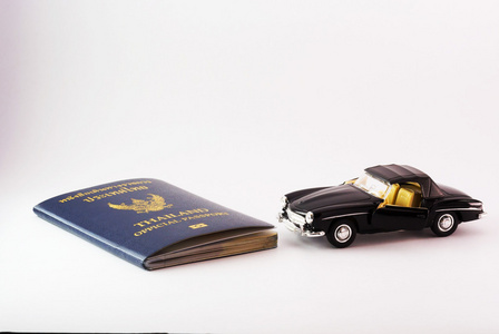 护照泰国旅游与汽车模型图片