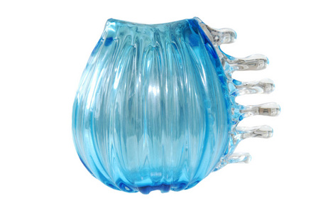 现代的蓝色玻璃碗