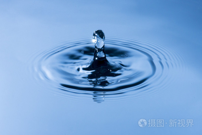水滴和水波纹照片 正版商用图片0bqd6p 摄图新视界 水滴和水波纹照片 正版商用图片0bqd6p 摄图新视界