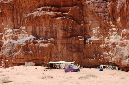 在瓦迪鲁姆沙漠，Jordan 的贝都因营地