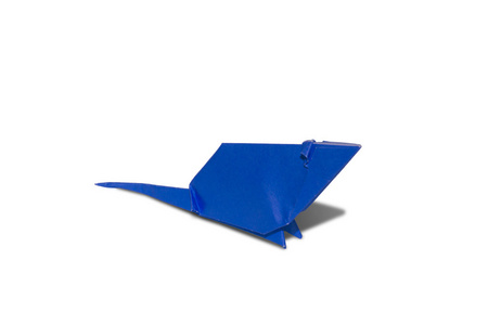 孤立的白色衬底上的蓝折纸鼠标